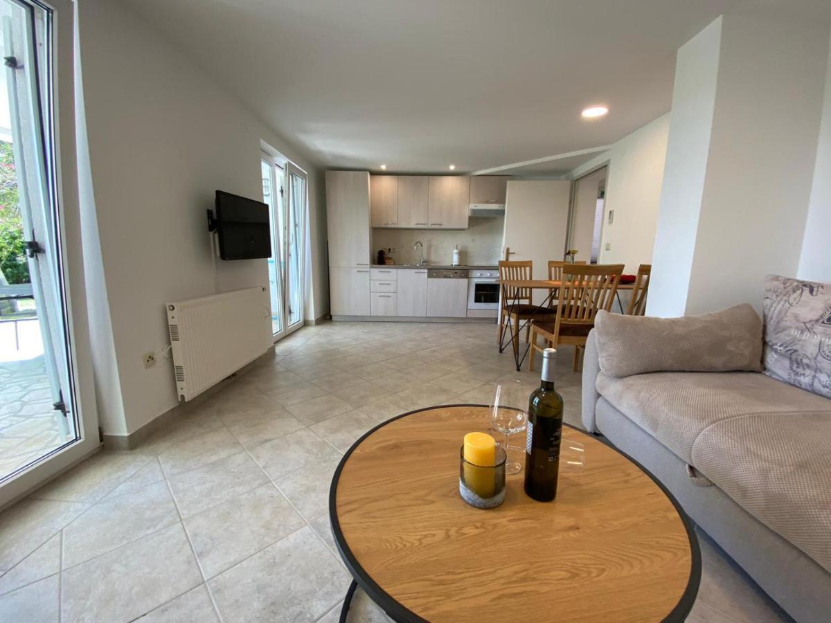 Apartment Bianca Premantura Istrien Exteriör bild